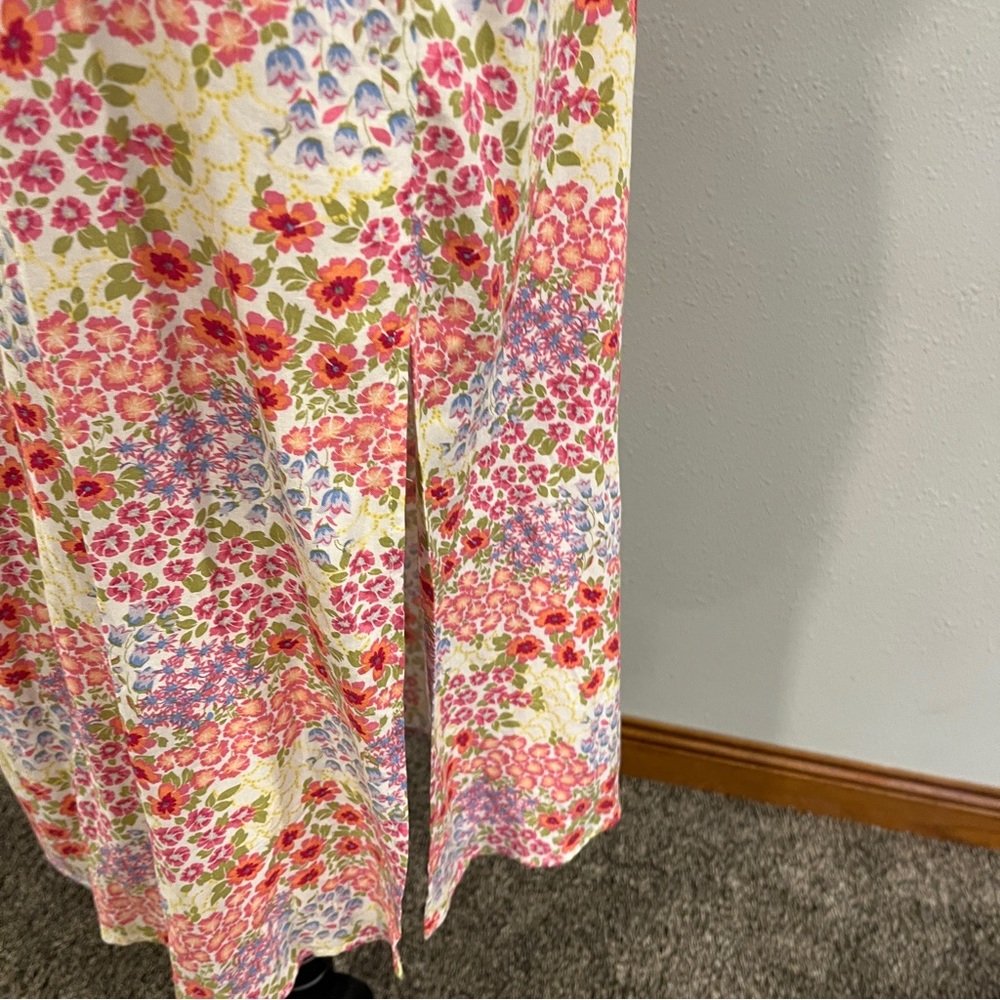 SO short sleeve v-neck floral midi dress size extra small - Picture 5 of 15